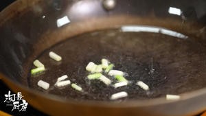 【冬去春来饭】这种饭要多吃！荤素搭配一锅出，错过等一年！的做法 步骤5