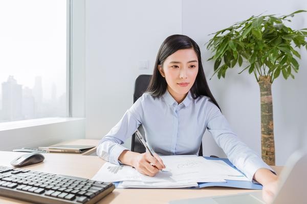 女性智慧：如何在日常生活中提升自我？ 图1