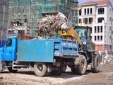 房山废旧家具清理电话 上门清理建筑垃圾 装修垃圾清运 24小时服务