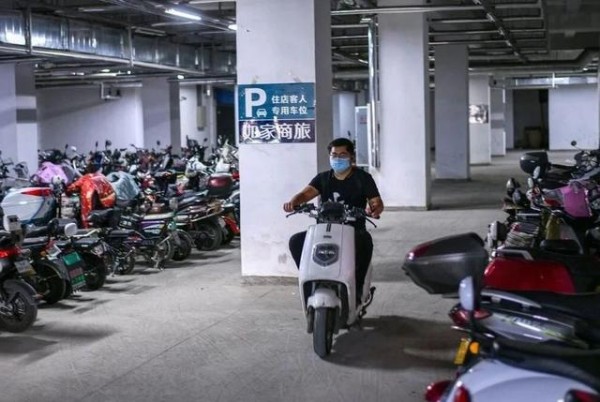 电动车，夏天和冬天充电方式完全不同，千万不要搞错-有驾