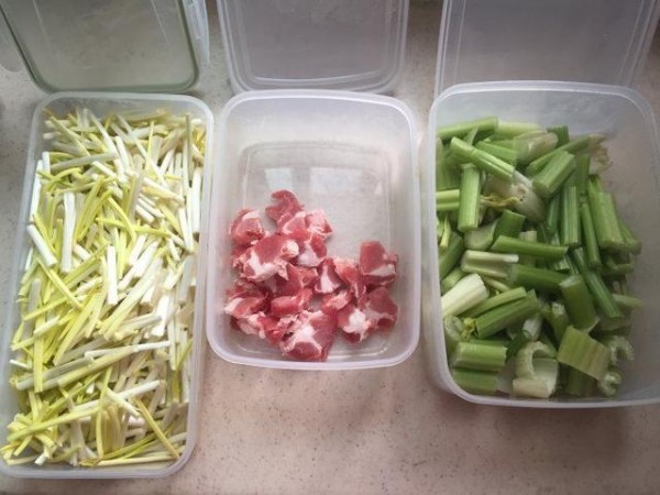 夏季冰箱太杂乱？这份收纳技巧，你知道吗？