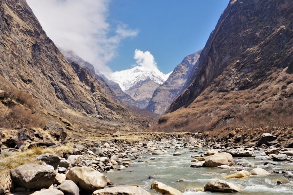mountain landscape - Green travel tips 