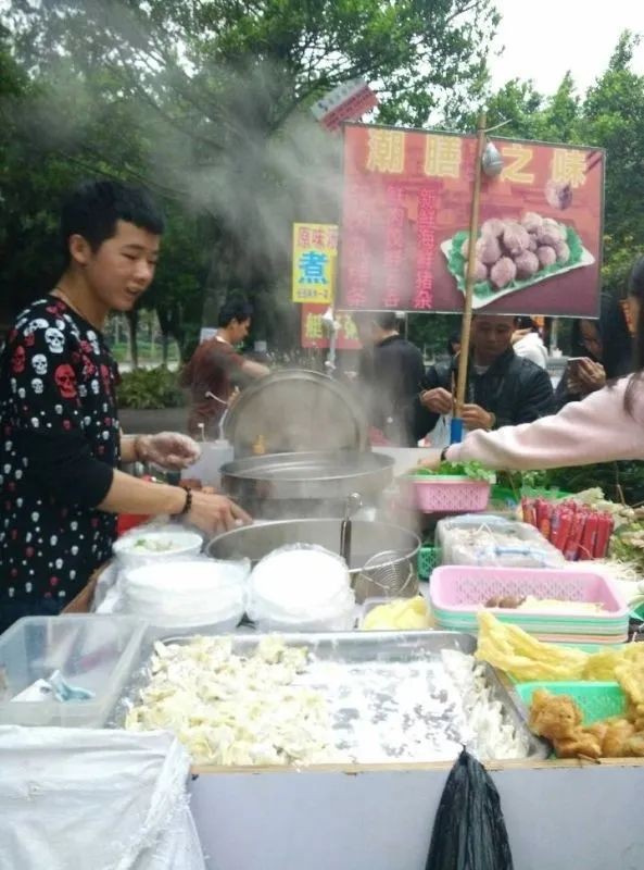 从摆地摊到开餐厅月流水超30万元，90后潮汕小哥的“逆袭”故事太燃了!