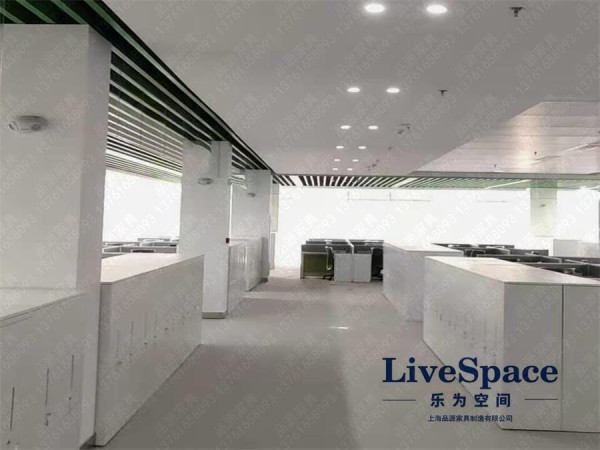 松江区某公司办公及实验室家具案例