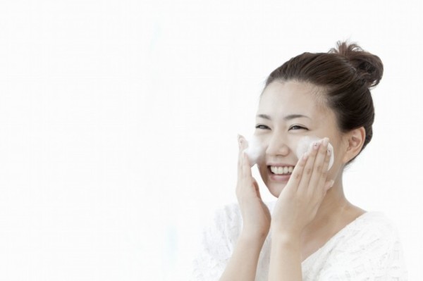 _女生如何护理皮肤_女生护肤小妙招