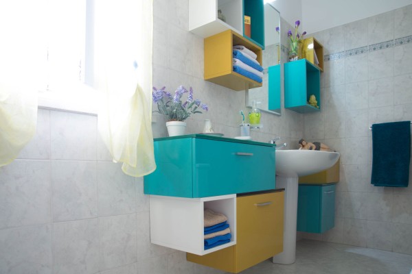 Cubic Bathroom, Arreda Progetta di Alice Bambini Arreda Progetta di Alice Bambini 浴室