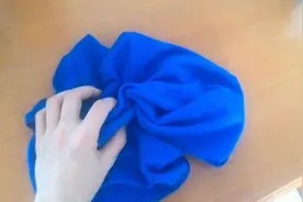 不管家中桌子有多脏,用了这招,桌子一个星期不擦都干净,学学吧视频封面