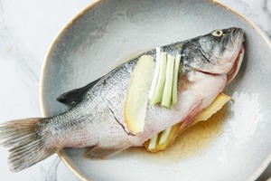 零失败版超香清蒸鱼的做法 步骤4