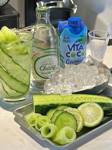 清爽夏日过夏天！一起来做【青瓜椰子气泡水】
