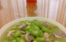 夏季十道素~副菜（一）~白蘑烩丝瓜