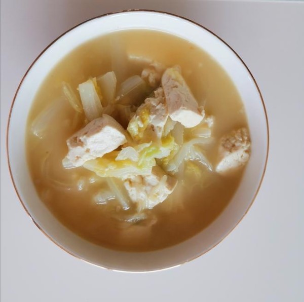 东北名菜—白菜炖豆腐(简易版)的做法