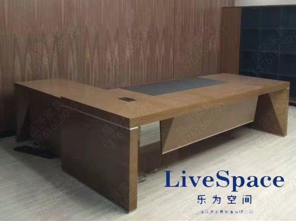 浦东新区某制药企业四楼技术部门办公家具案例