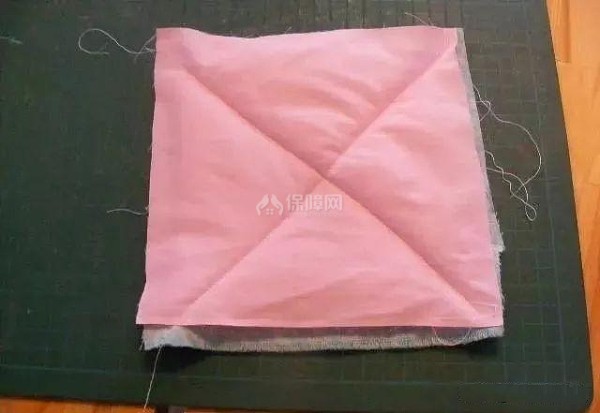 废旧衣服再利用 通过巧手一改好用又好看