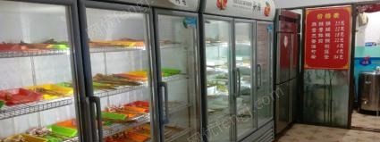 陕西宝鸡串串店用品展示冰箱,桌子,灶具等转让