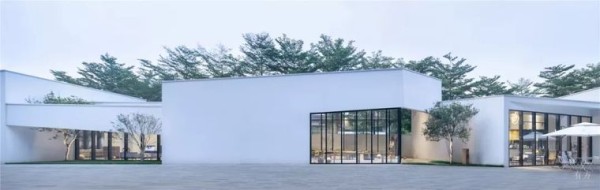 潮鸣生活美学体验馆资料下载-新作|小叶榄仁旁的亲切：生活美学馆/墨照建筑设计事务所