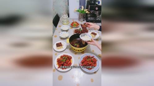不点外卖坚持在家做饭，不为别的，只为能让家人吃得干净放心