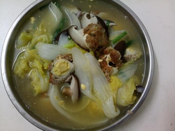 还在为剩菜发愁，看看我是怎么做的，立马变新宠，上桌就疯抢