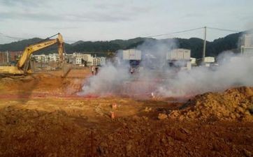 家庭装饰品怎么摆放合适？墙上适合添置哪些摆件？