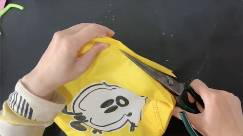 购物袋剪一刀！这做法解决了很多人的烦恼，多数人都不知道吧