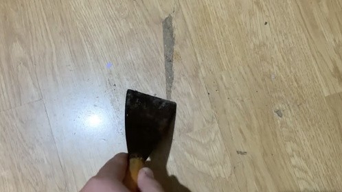 胶带粘胶痕迹难去除？教你轻轻一擦干干净净，方法简单，一看就会