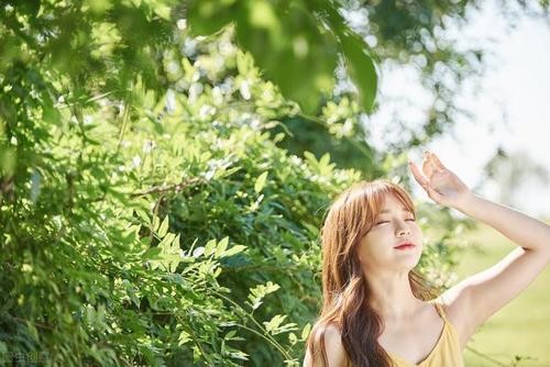 成熟精致女人发的优秀签名 句句精挑细选