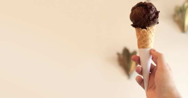 helado keto de chocolate
