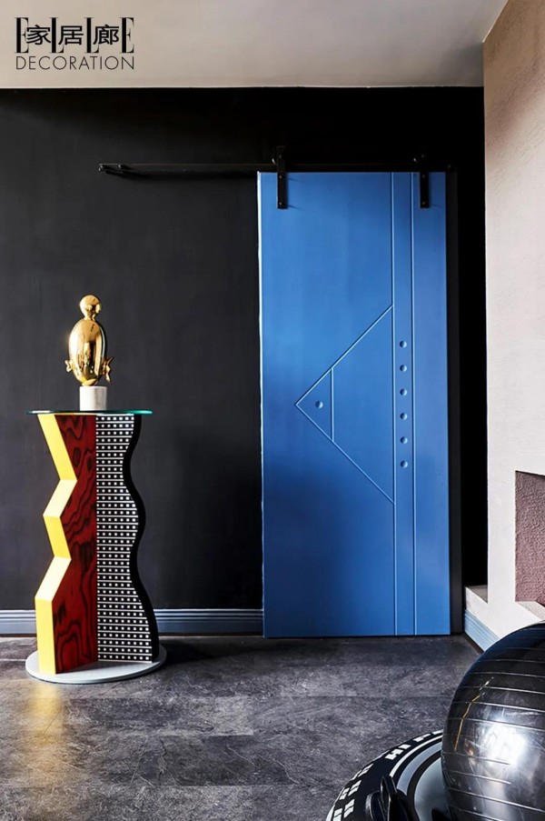 Blue, Door, Floor, Room, Tile, Flooring, Furniture, Interior design, Architecture, Material property, 