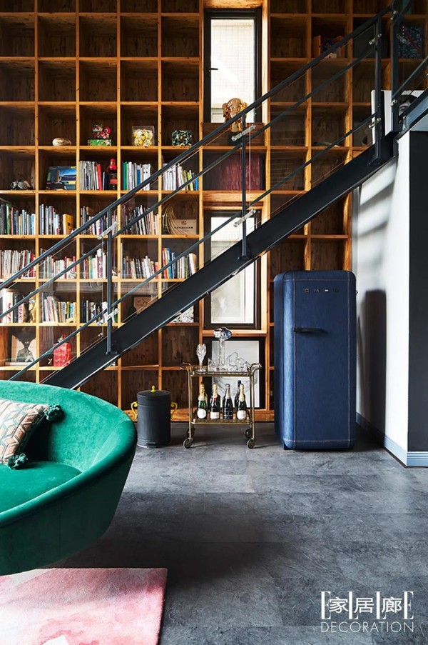 Building, Room, Architecture, Loft, Floor, Warehouse, Flooring, House, Interior design, Furniture, 