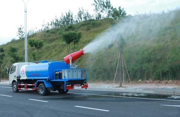 出租各吨位洒水车清洗车吸污车