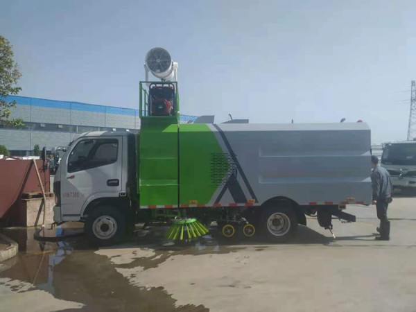 多功能小型路面清扫车