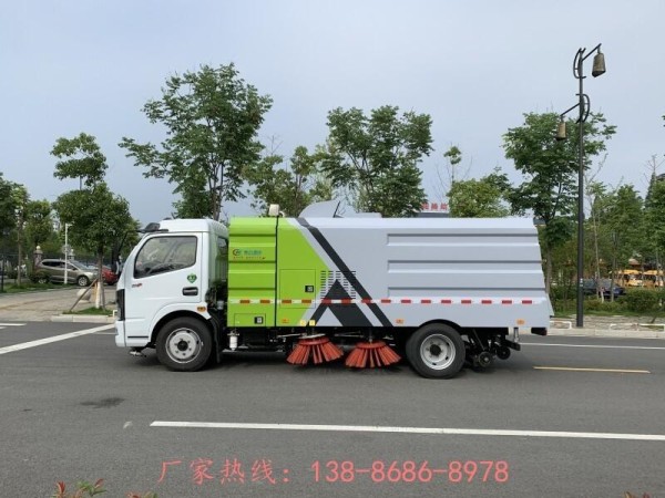 小区路面清扫车小型多功能扫路车市场价格