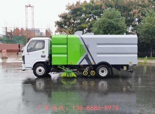 多功能清扫车价格道路清洁扫路车价格优惠