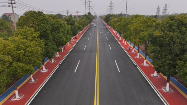 Y070林中至青湖公路（杨春华 摄）