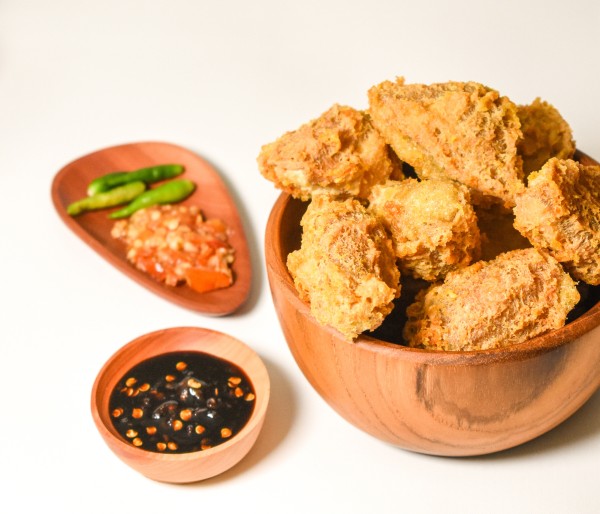 Fried tofu vegan fried chicken with chili sauce