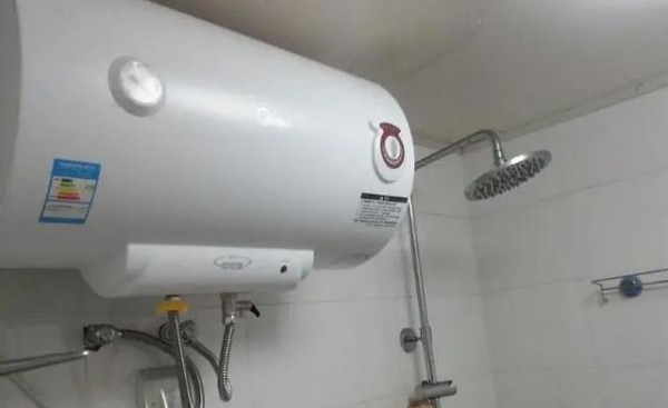 储水式热水器清洗频率及注意事项（了解清洗储水式热水器的合理频率） 第1张