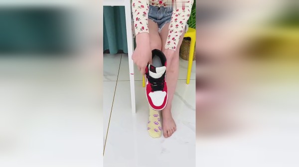 难怪女友的身高忽高忽低，现在的增高鞋垫，比化妆品还会骗人