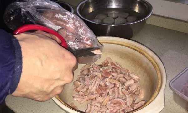 猪肚排骨汤的做法（家庭美食，营养又好吃）