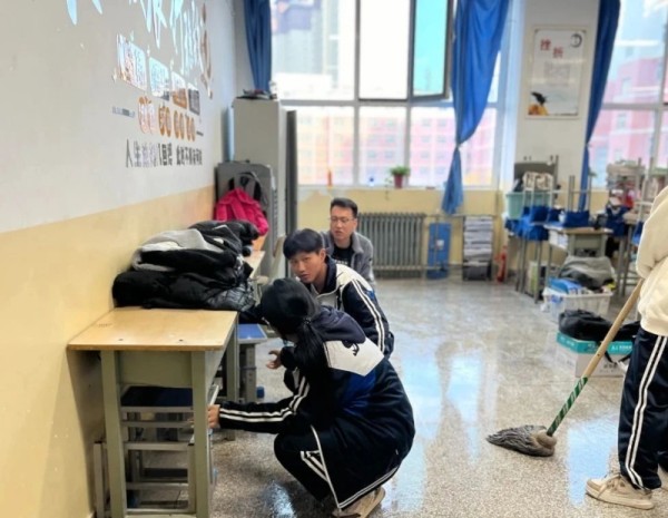 成功高中大扫除活动 | 劳动教育，赋能成长