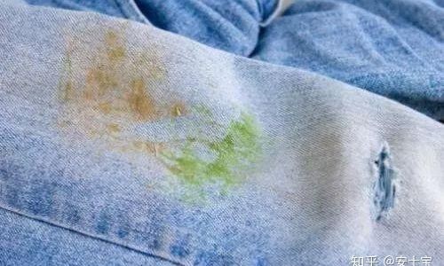 衣服上的污渍如何清洗