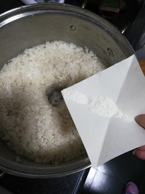 自制甜酒酿(不加糖就让酒酿超甜的秘密)的做法 步骤11