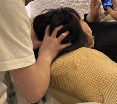 头部放松按摩