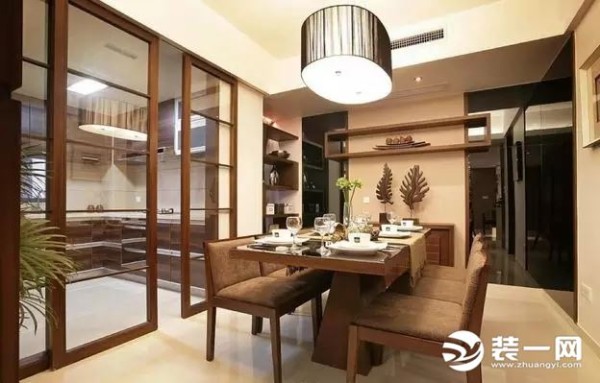 玻璃推拉门隔断装修实景图