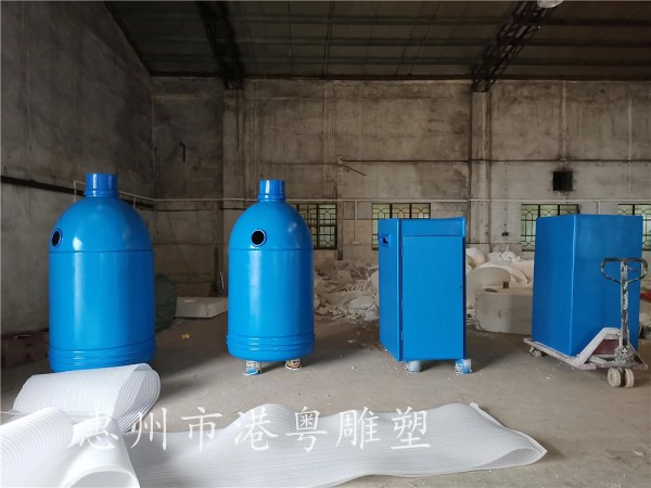 环卫小超人创意玻璃钢饮料瓶回收箱雕塑公园文明摆件