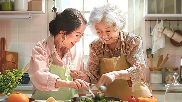 千万别戒甜？研究发现：经常吃点甜食，老人或更健康？医生告诉你