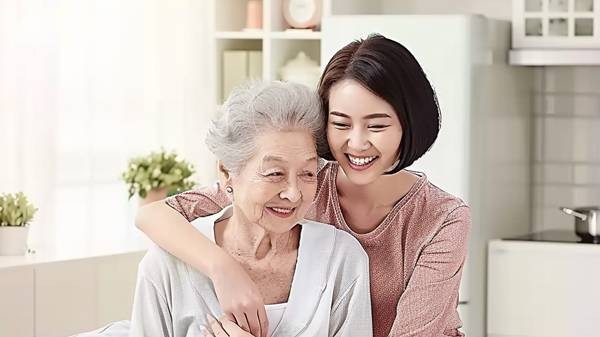 千万别戒甜？研究发现：经常吃点甜食，老人或更健康？医生告诉你