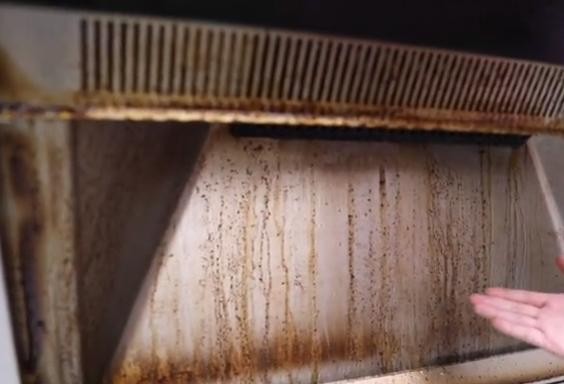 生活小妙招：白醋和牙膏混合在一起，去污的能力很强，超实用！