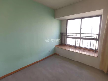 凯迪塞纳河畔、毛胚四室、南北通透、zhoub生活设施齐全便利