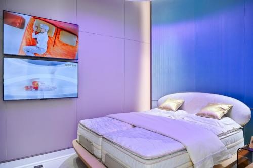 AI引领睡眠新纪元,喜临门联合清华大学打造智慧睡眠新标杆