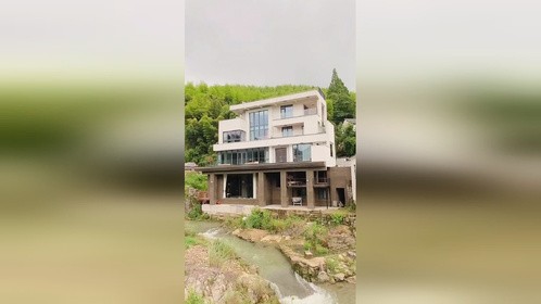 这不是大别墅，这是我家的农村自建房