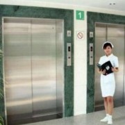 苏州废旧货梯拆除回收常州废旧自动扶梯回收价格